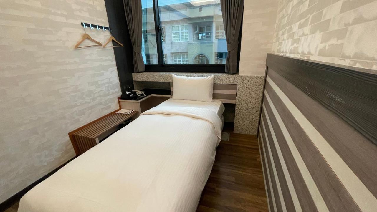 Pingtung 薇风精品商务旅馆（站前馆）酒店 外观 照片